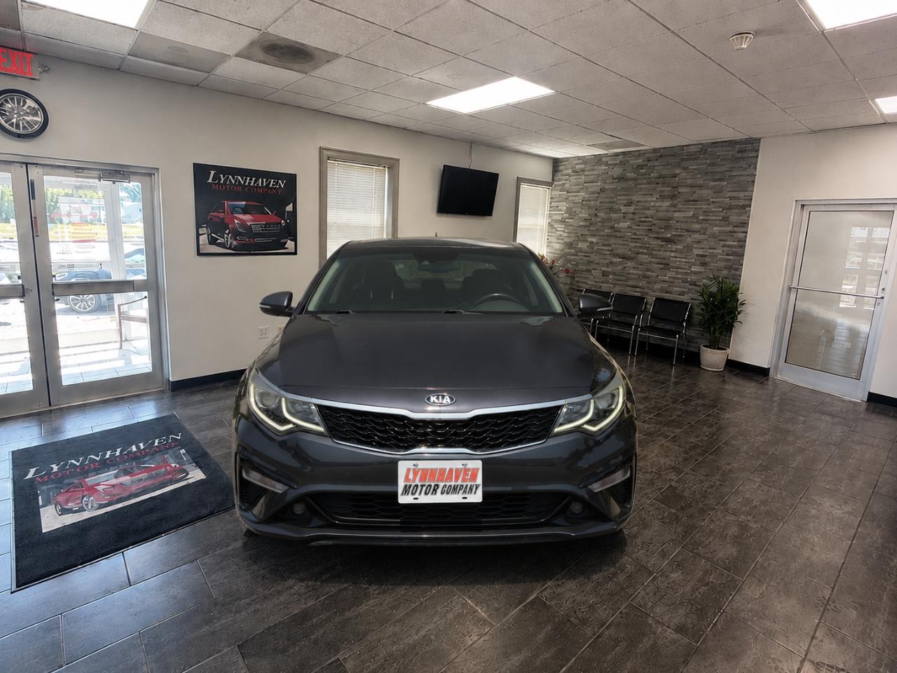 Kia Optima  2019