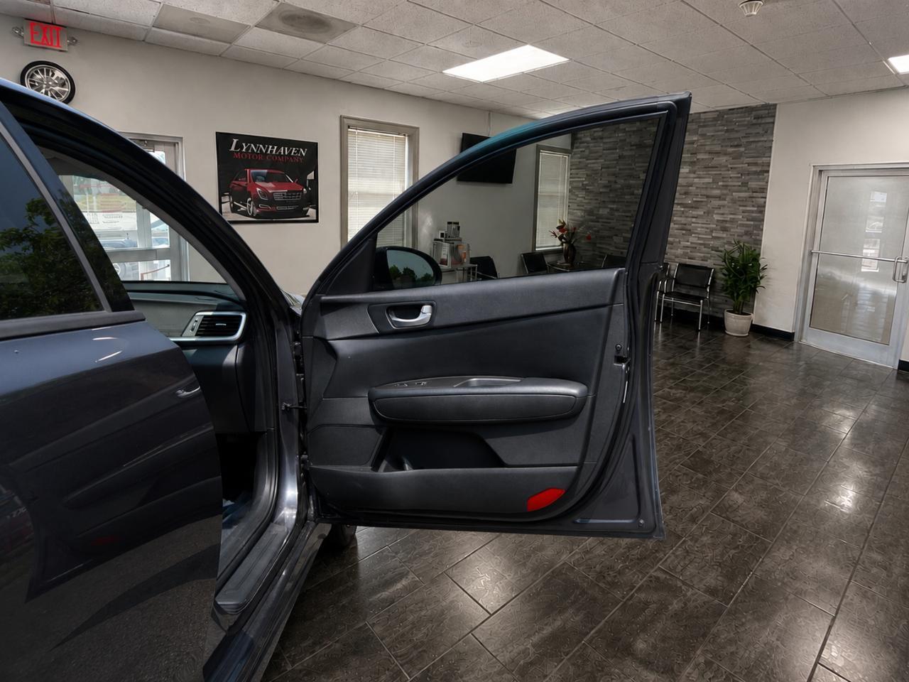 Kia Optima  2019