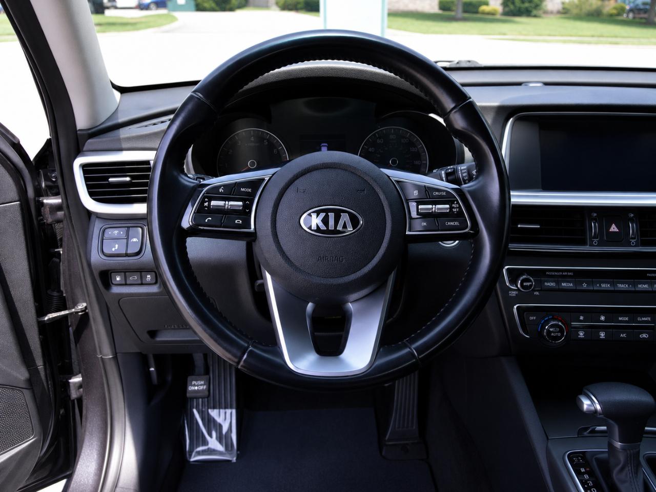Kia Optima  2019
