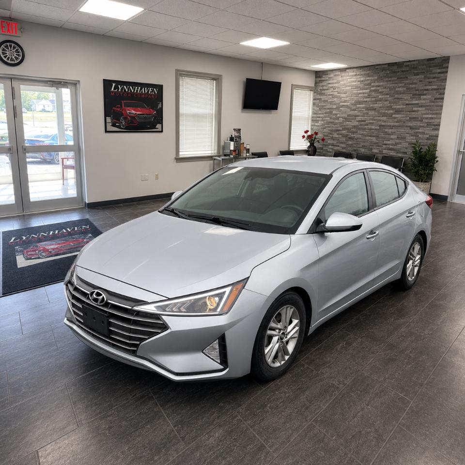 Hyundai Elantra  2020
