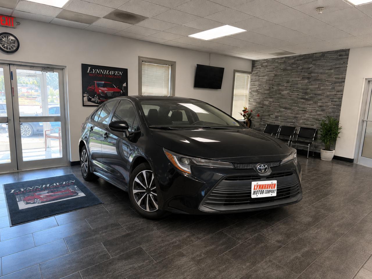 Toyota Corolla LE 2023