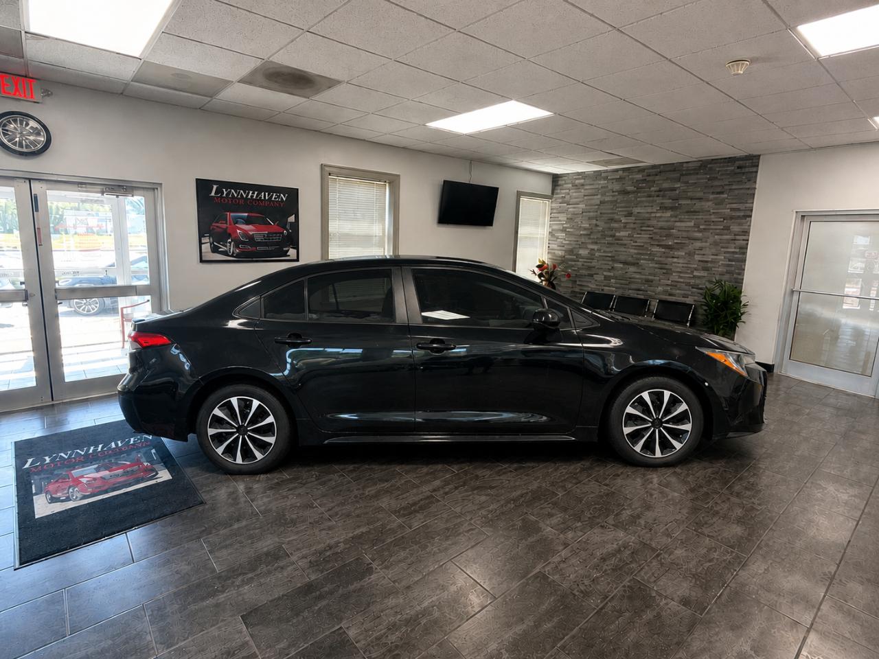 Toyota Corolla LE 2023