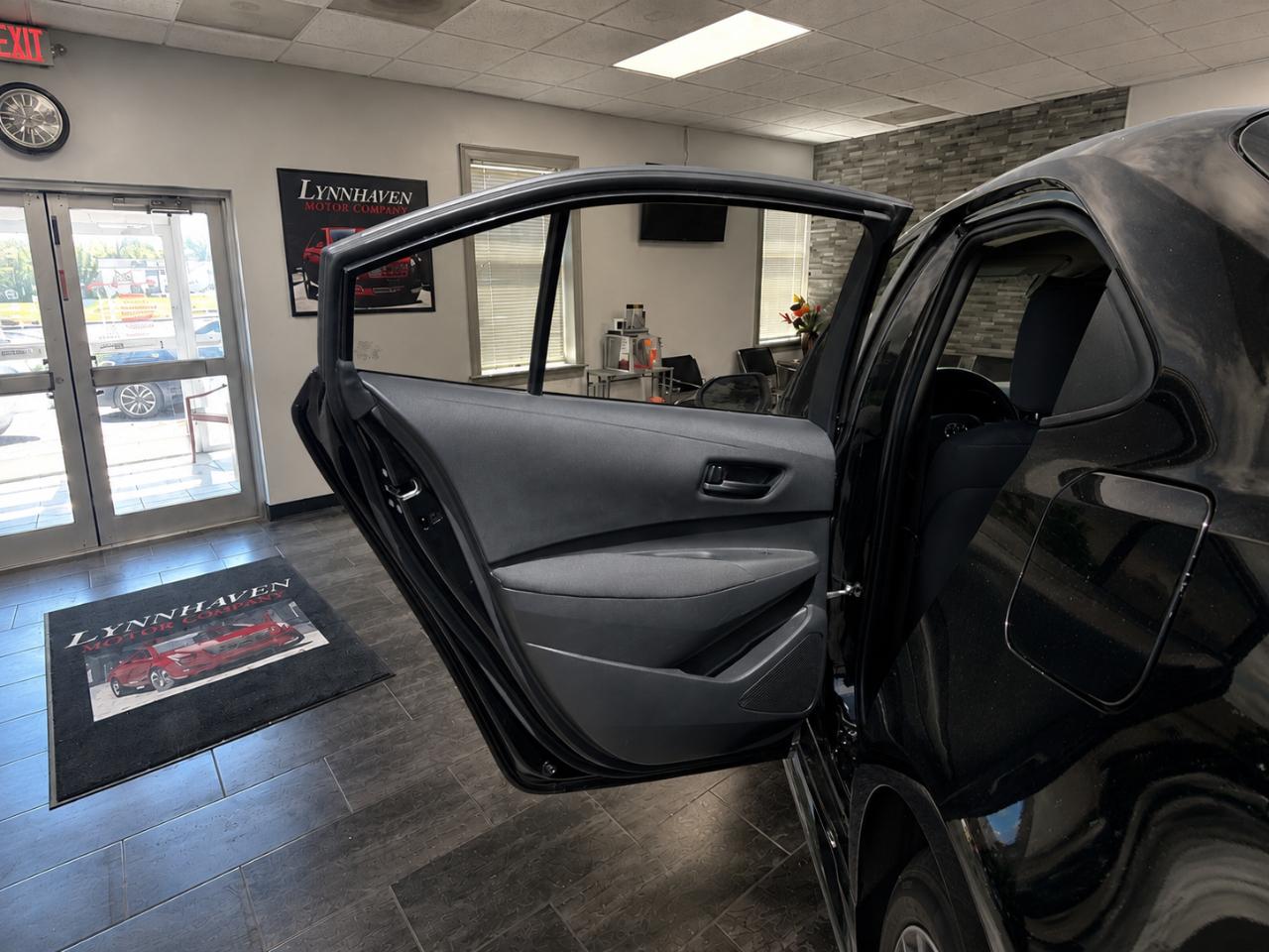 Toyota Corolla LE 2023
