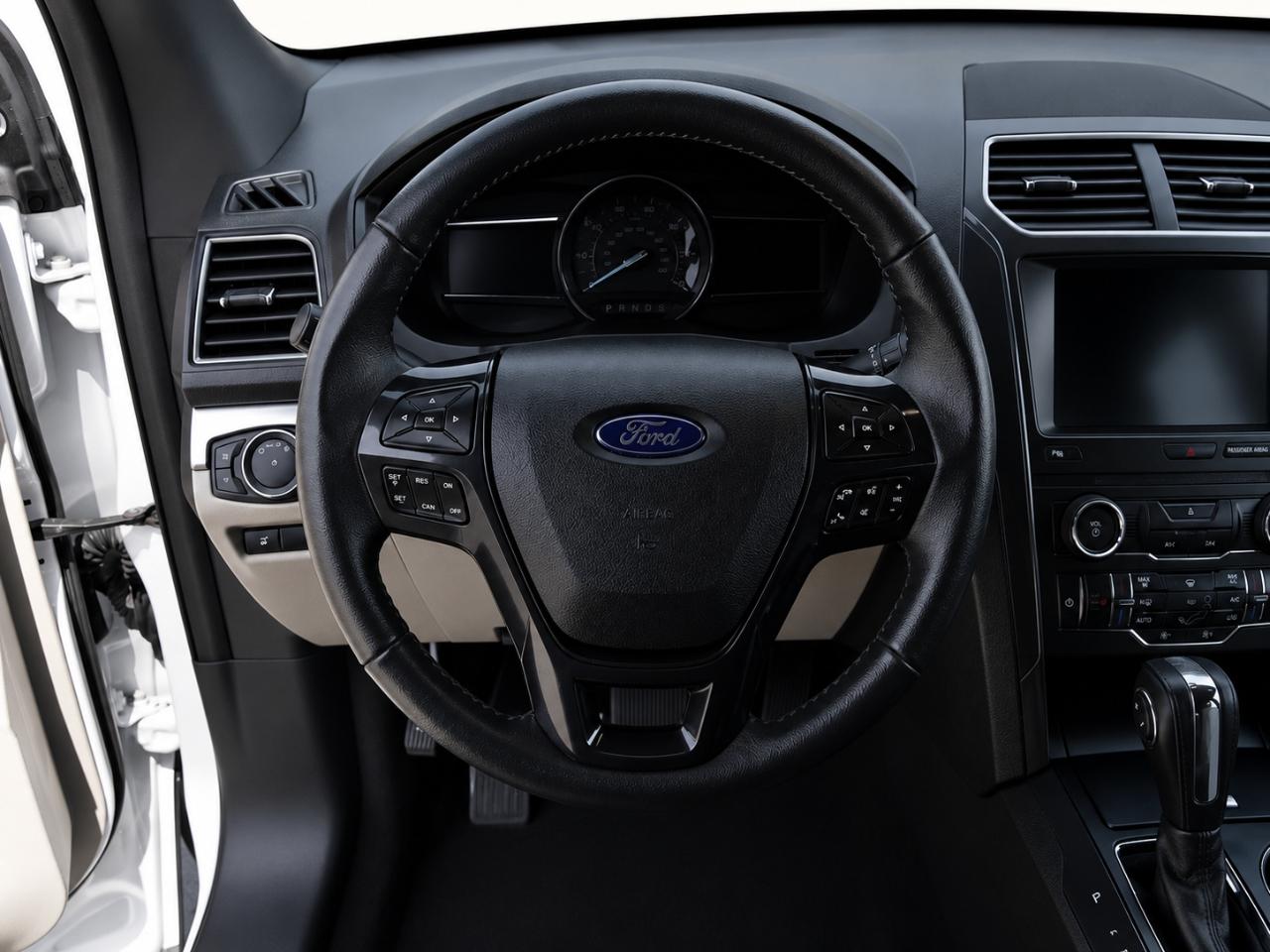Ford Explorer XLT 4WD 2018