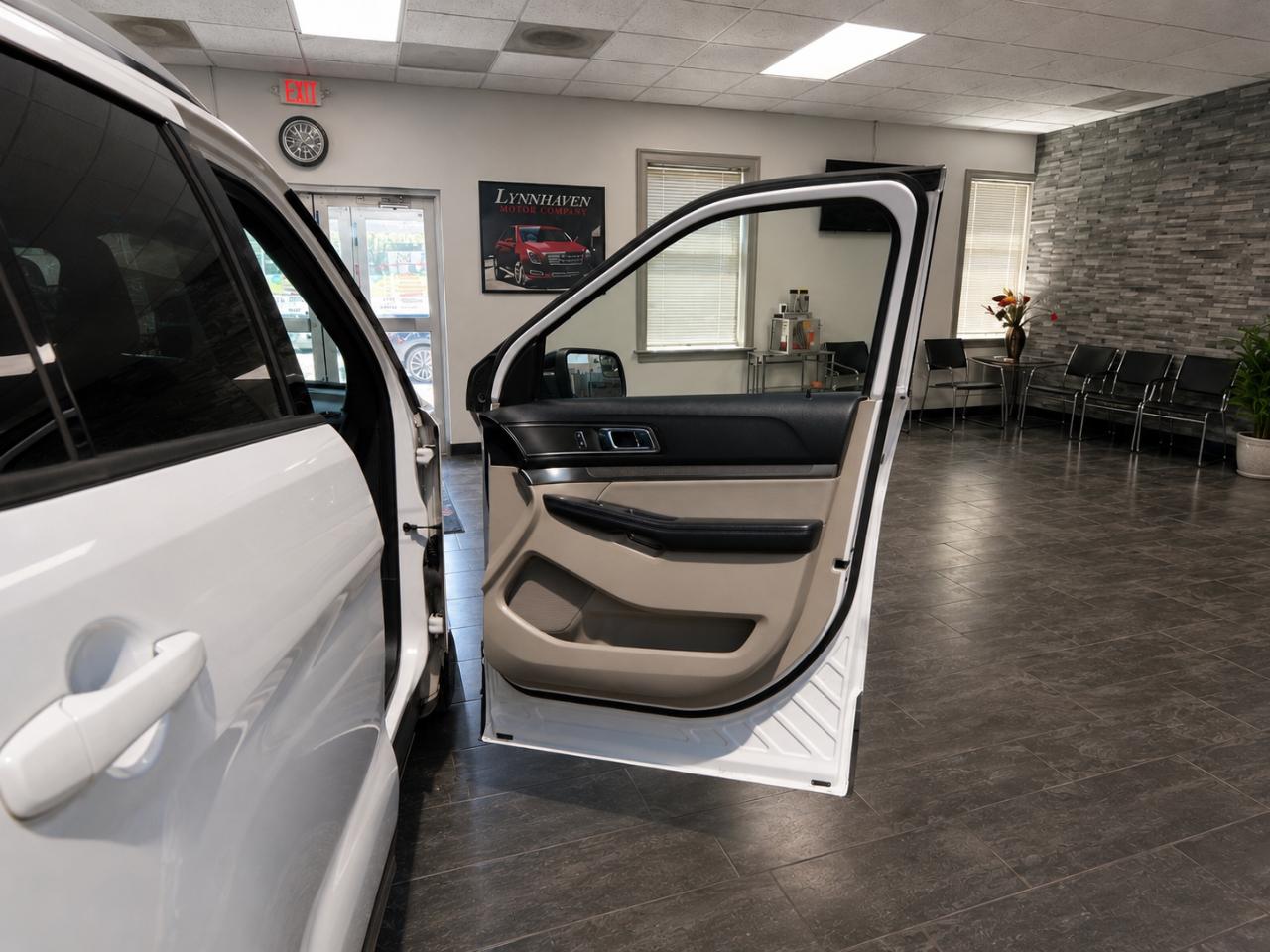 Ford Explorer XLT 4WD 2018