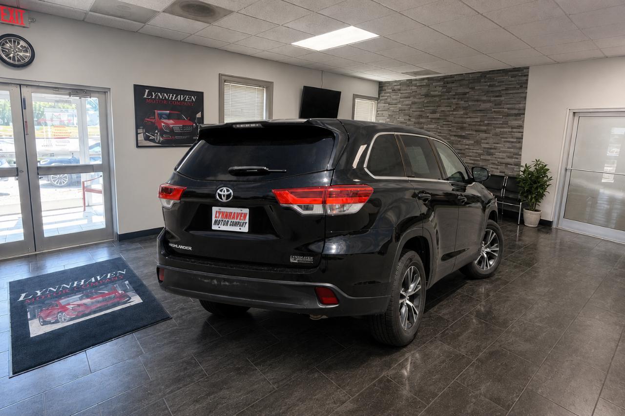 Toyota Highlander LE 2019