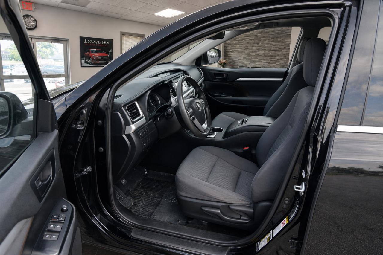Toyota Highlander LE 2019