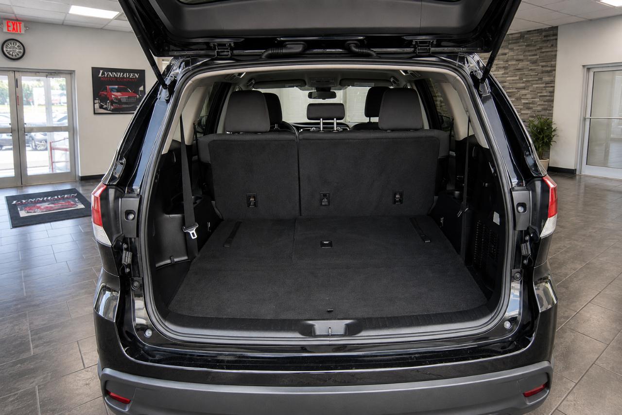 Toyota Highlander LE 2019