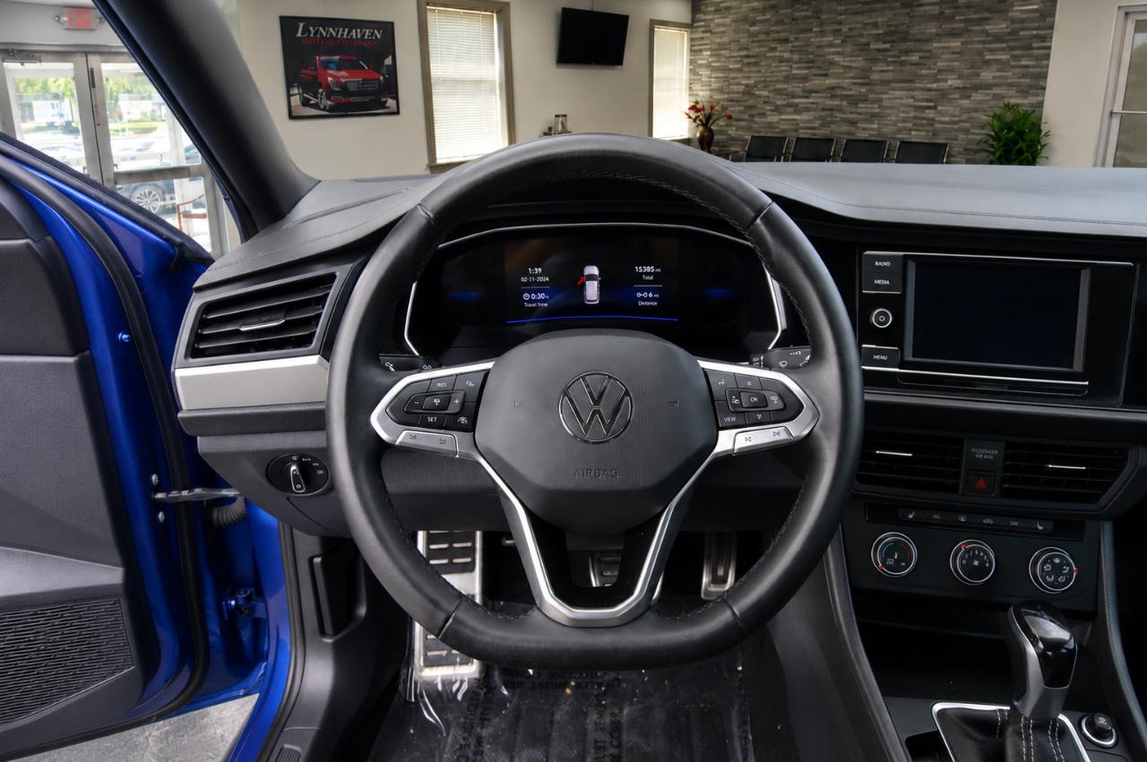 Volkswagen Jetta Sport 2024