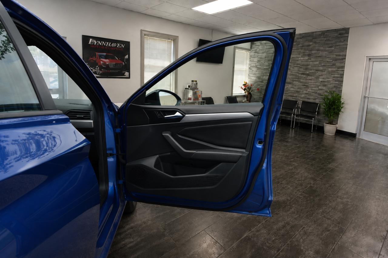 Volkswagen Jetta Sport 2024