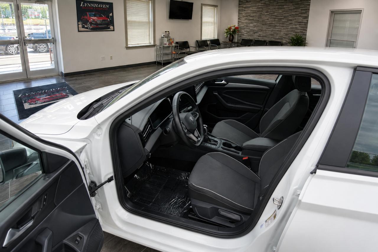 Volkswagen Jetta Sport 2025