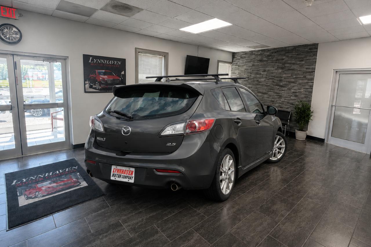 Mazda MAZDA3 s Touring 5-Door 2012