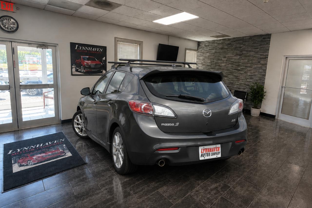 Mazda MAZDA3 s Touring 5-Door 2012
