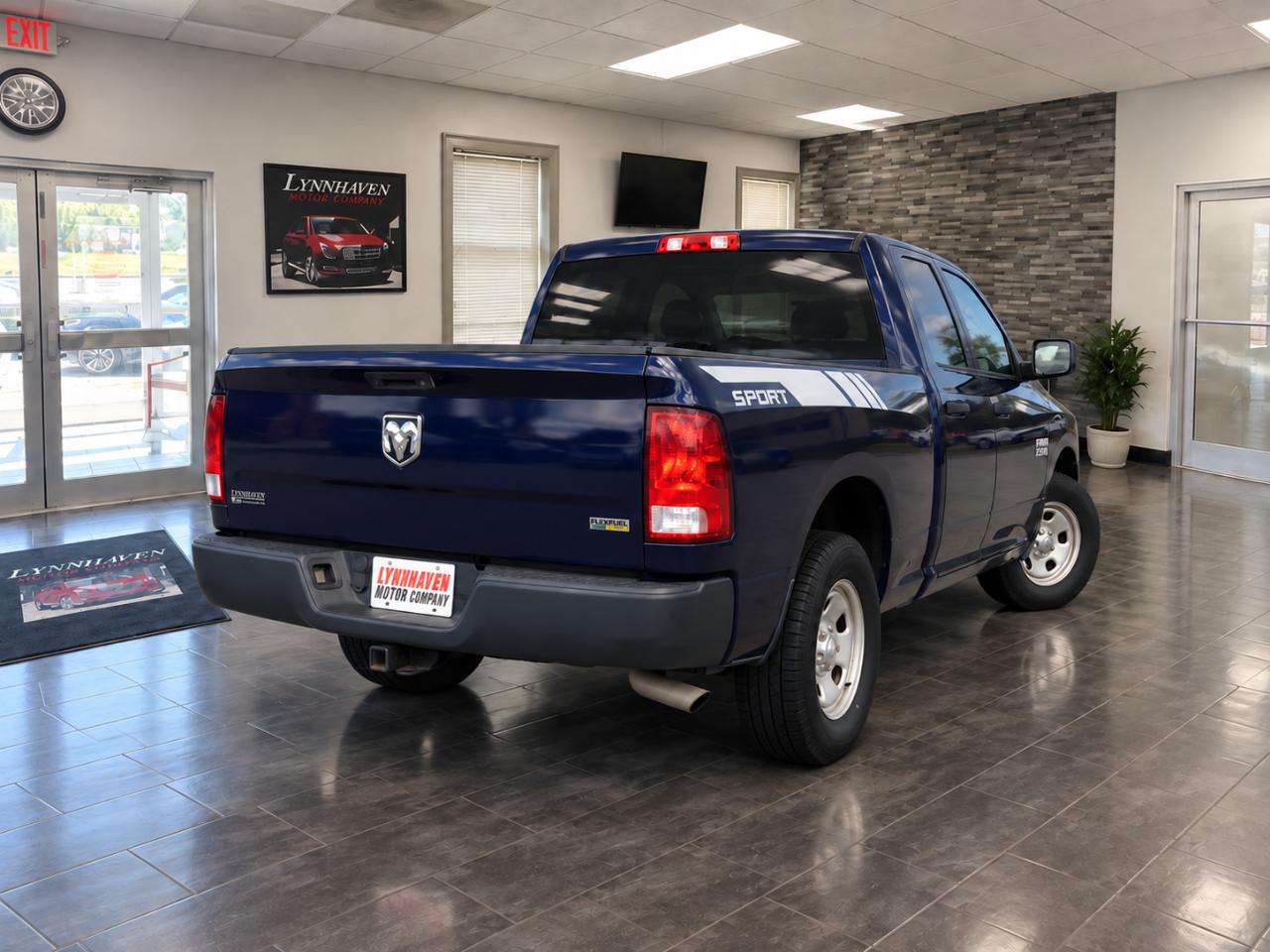 RAM 1500 Tradesman Quad Cab 2017