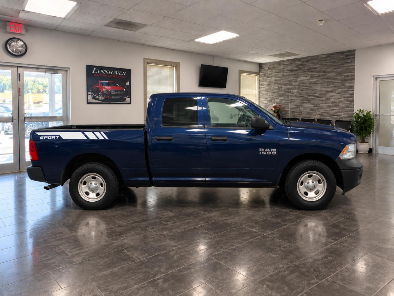 RAM 1500 Tradesman Quad Cab 2017
