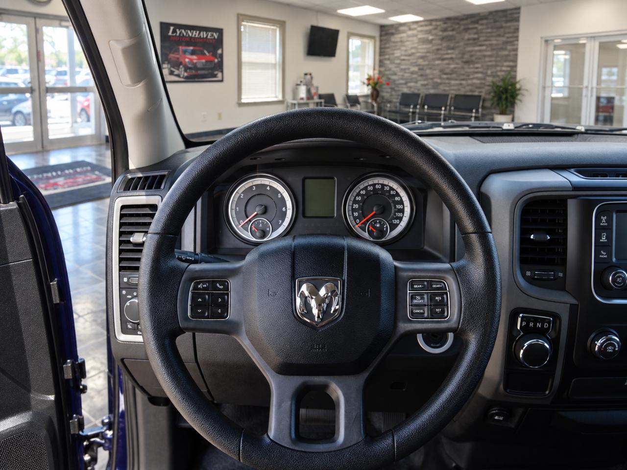 RAM 1500 Tradesman Quad Cab 2017