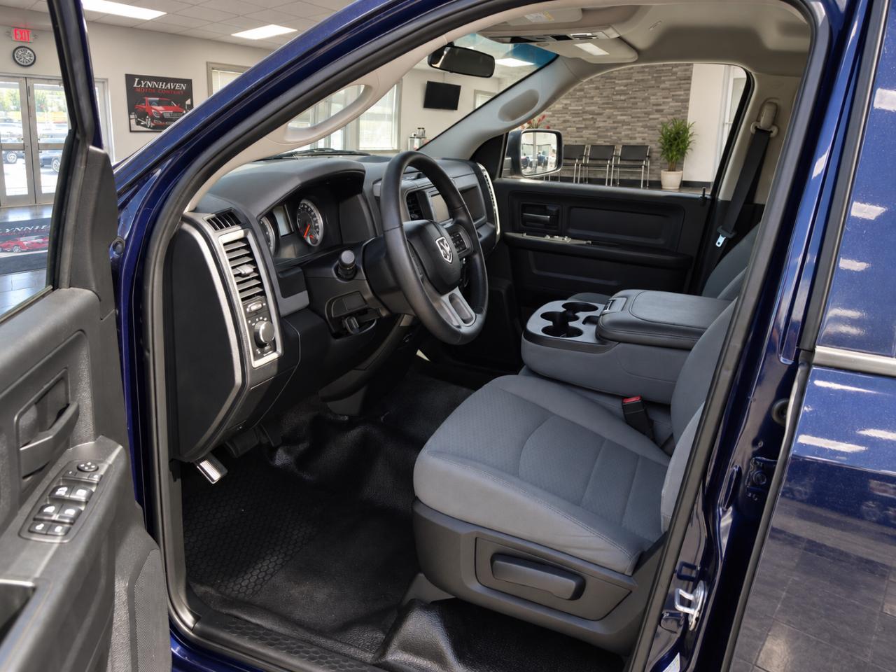 RAM 1500 Tradesman Quad Cab 2017