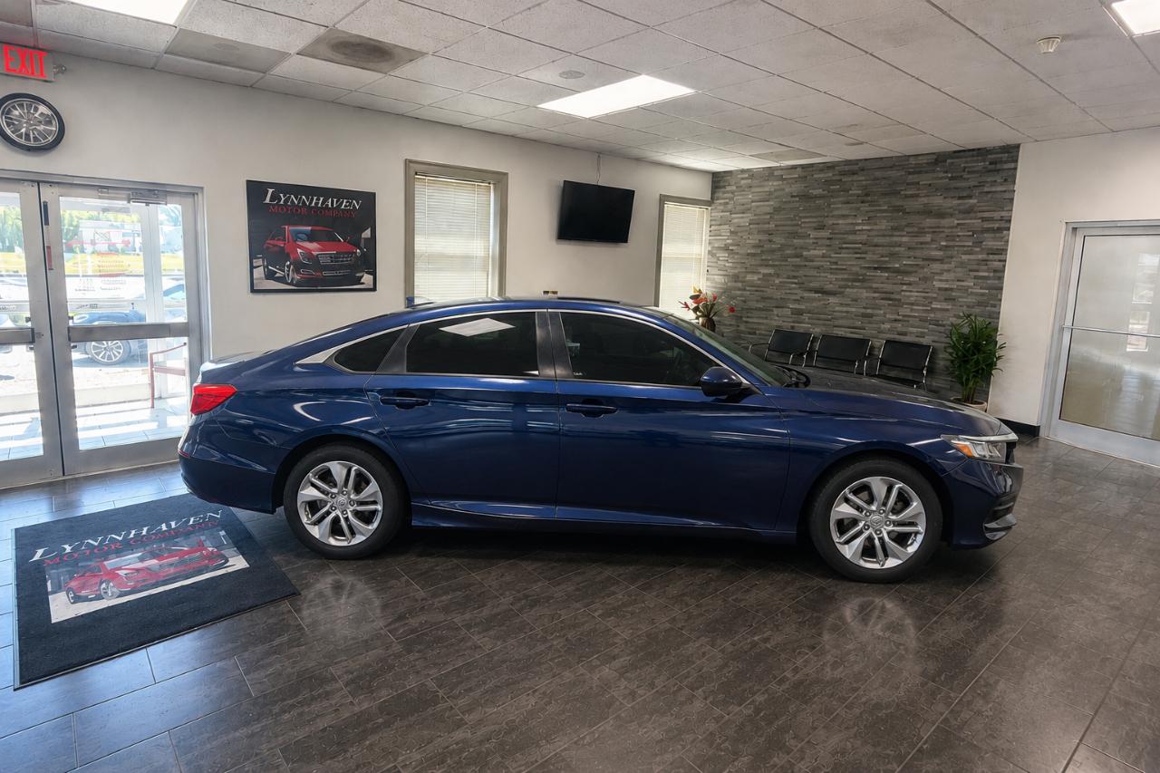 Honda Accord LX sedan AT 2019
