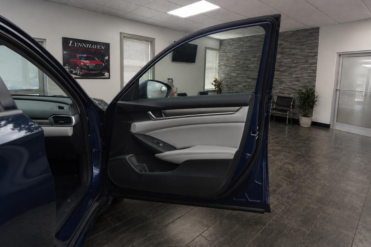 Honda Accord LX sedan AT 2019
