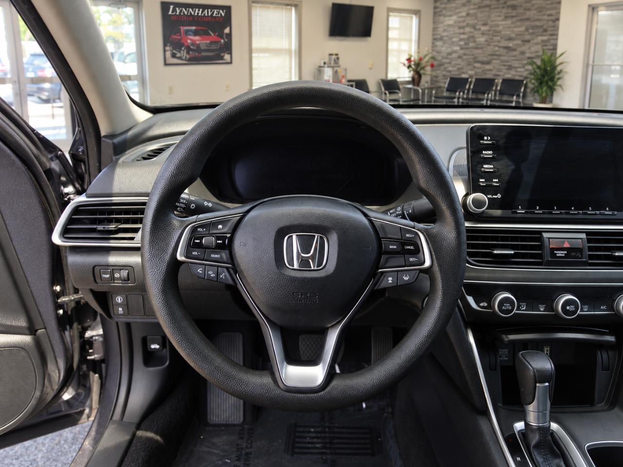 Honda Accord LX sedan AT 2019