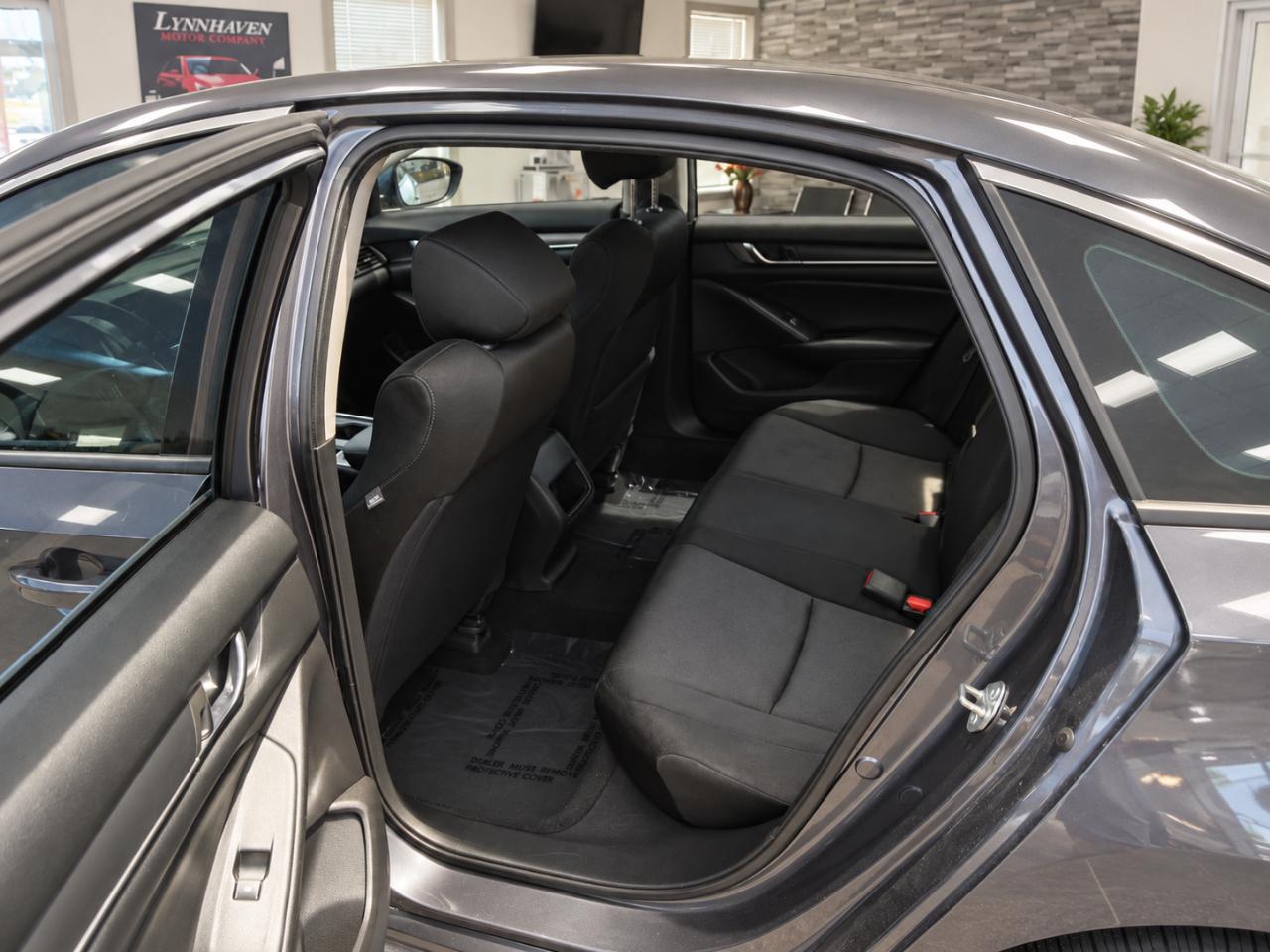 Honda Accord LX sedan AT 2019