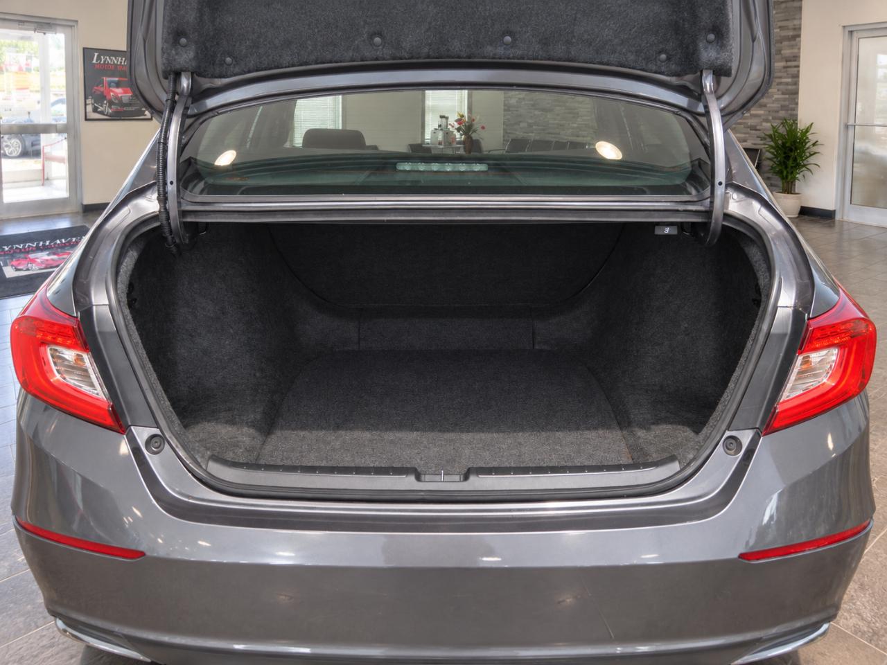 Honda Accord LX sedan AT 2019