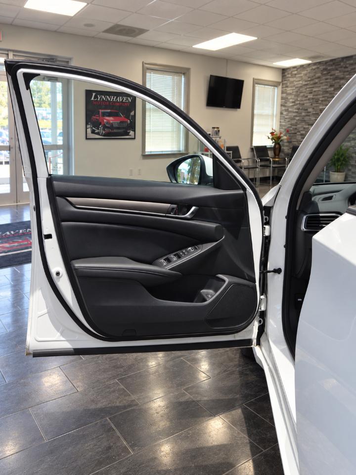 Honda Accord LX 4D Sedan 2019