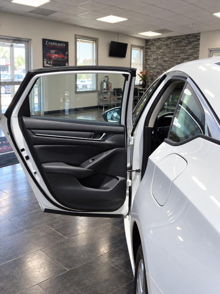 Honda Accord LX 4D Sedan 2019