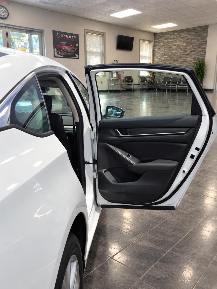 Honda Accord LX 4D Sedan 2019