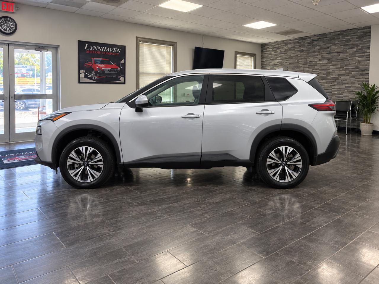 Nissan Rogue SV 2023