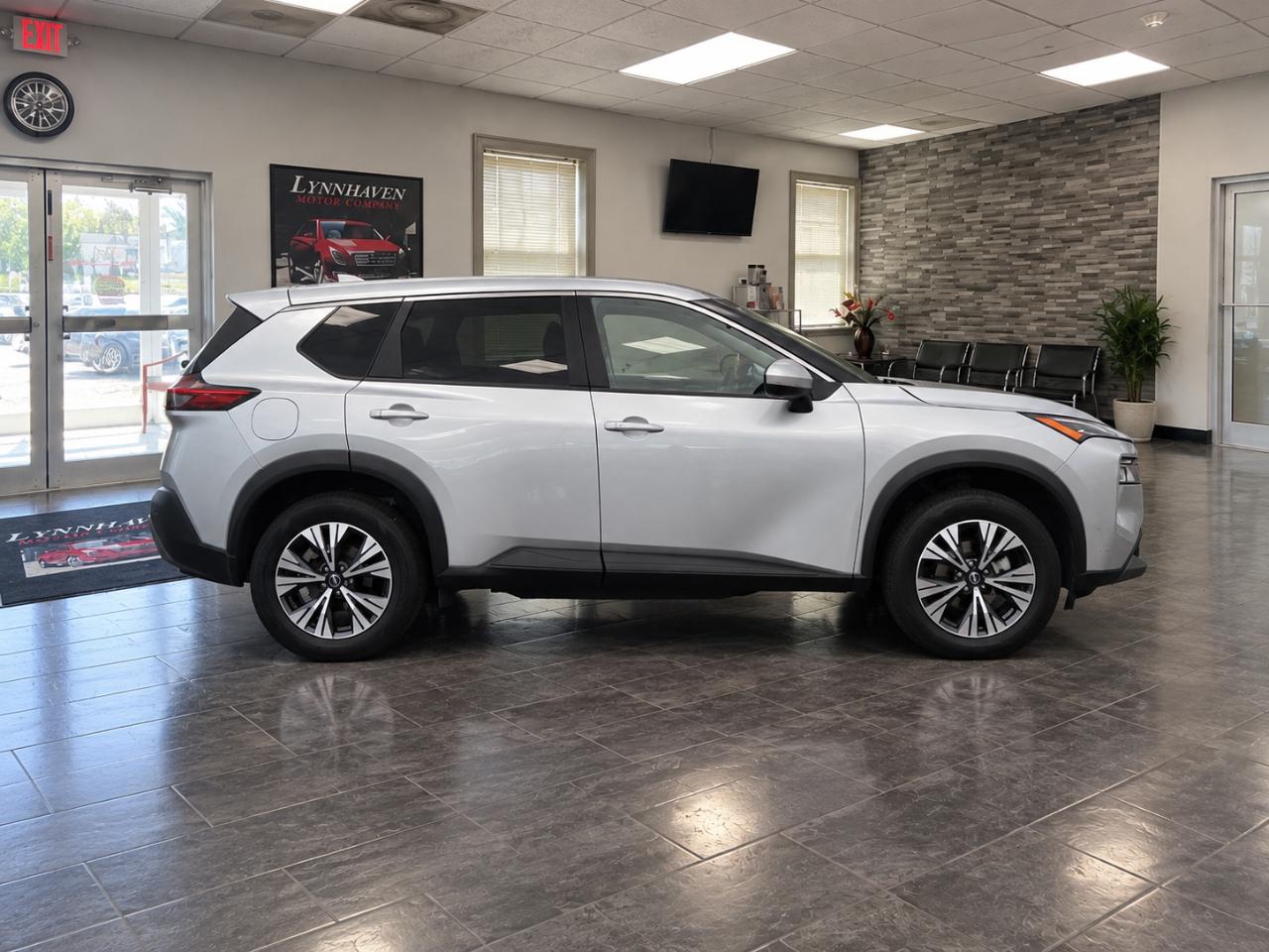 Nissan Rogue SV 2023