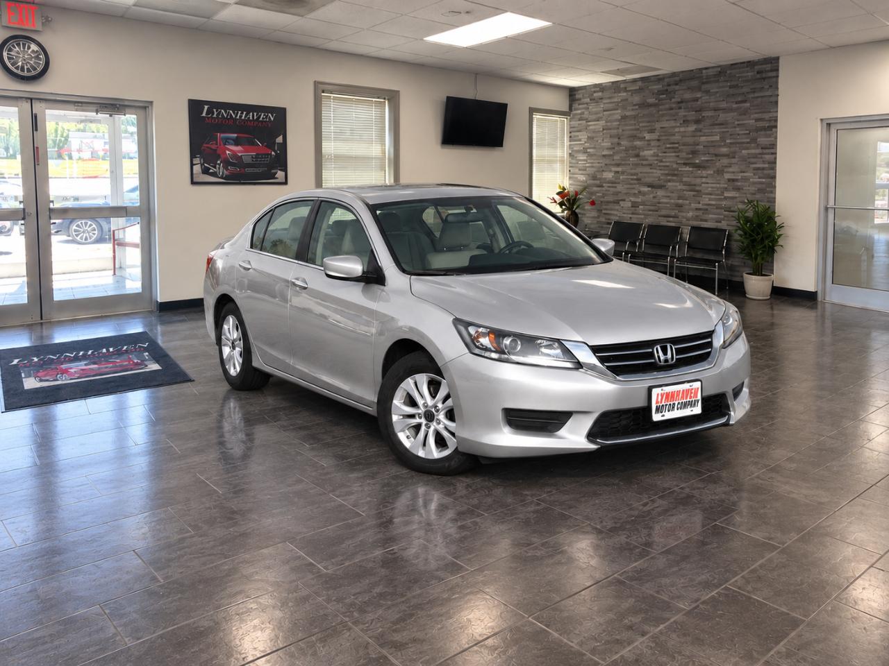 Honda Accord LX sedan AT 2015