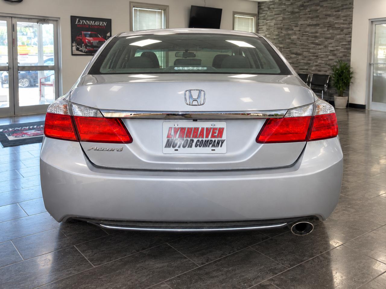 Honda Accord LX sedan AT 2015