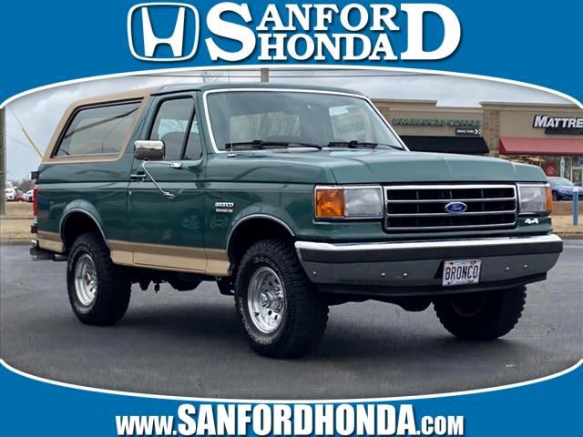 Ford Bronco Base 1990