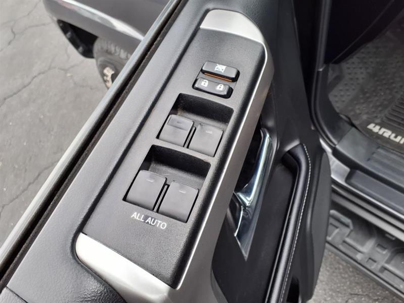 Toyota 4Runner SR5 4WD 2019