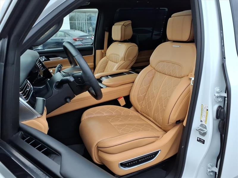 Jeep Grand Wagoneer Series III 4WD 2025