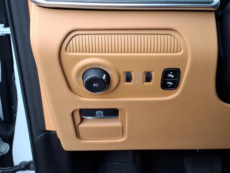 Jeep Grand Wagoneer Series III 4WD 2025