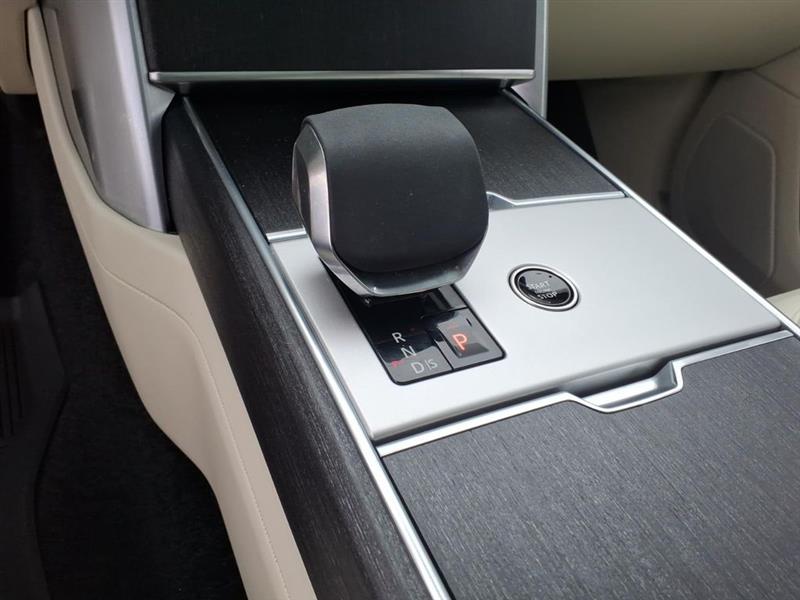 Land Rover New Range Rover SE LWB 2024