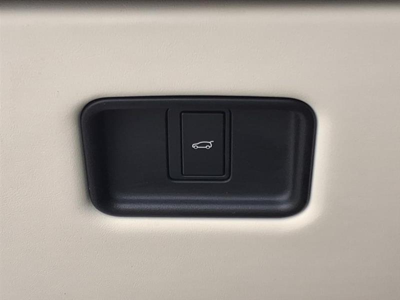 Land Rover New Range Rover SE LWB 2024