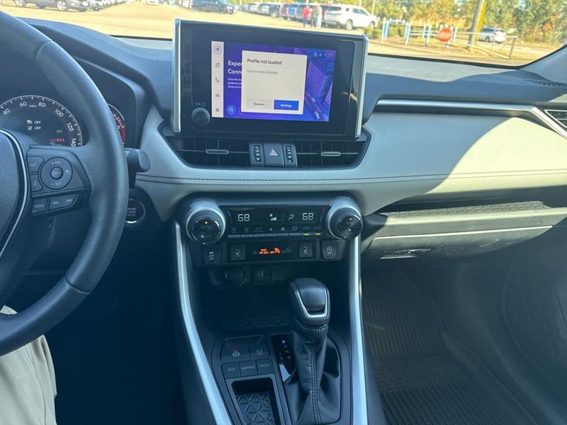 Toyota RAV4 XLE Premium 2023