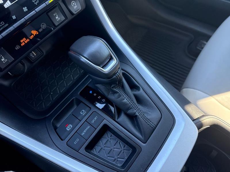 Toyota RAV4 XLE Premium 2023