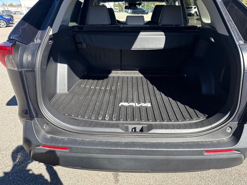 Toyota RAV4 XLE Premium 2023