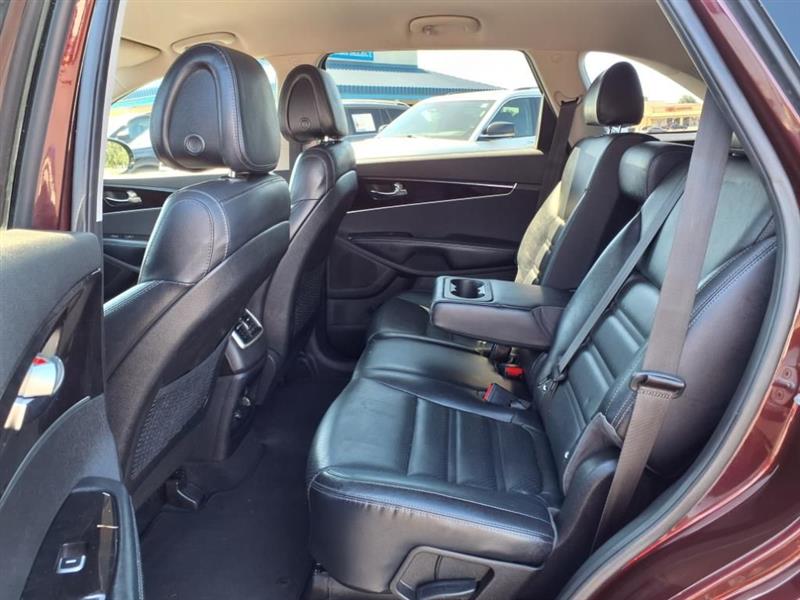 Kia Sorento EX V6 2WD 2016 Kia Sorento EX V6 2WD 2016