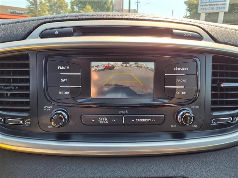 Kia Sorento EX V6 2WD 2016 Kia Sorento EX V6 2WD 2016