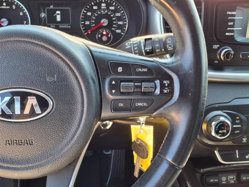 Kia Sorento EX V6 2WD 2016 Kia Sorento EX V6 2WD 2016