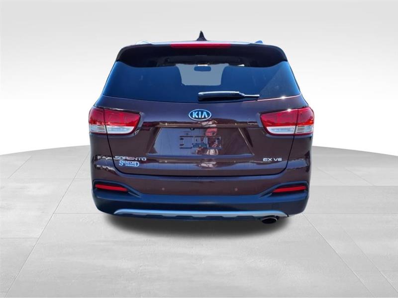 Kia Sorento EX V6 2WD 2016 Kia Sorento EX V6 2WD 2016