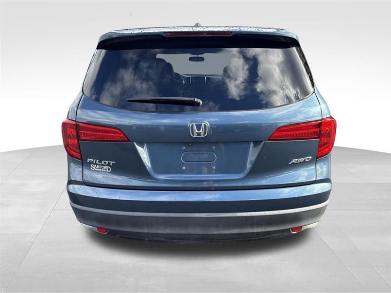 Honda Pilot EX-L w/Navigation AWD 2017 Honda Pilot EX-L w/Navigation AWD 2017