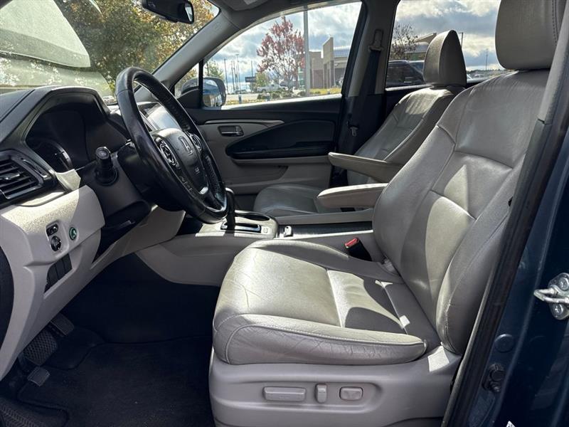 Honda Pilot EX-L w/Navigation AWD 2017 Honda Pilot EX-L w/Navigation AWD 2017