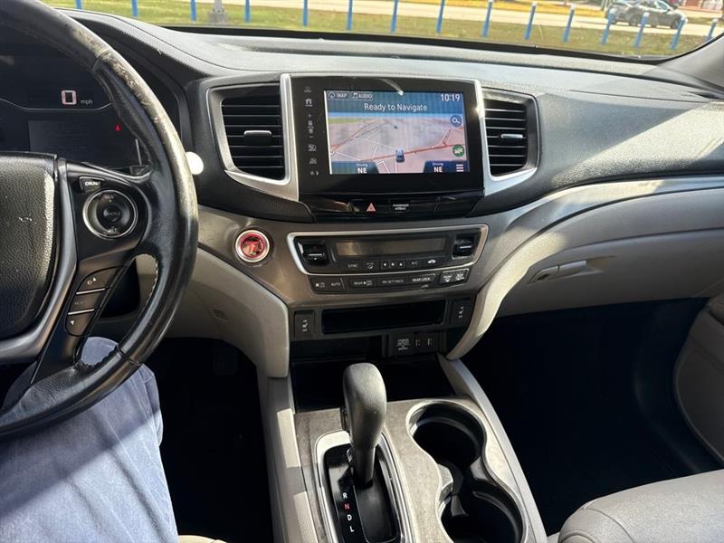 Honda Pilot EX-L w/Navigation AWD 2017 Honda Pilot EX-L w/Navigation AWD 2017