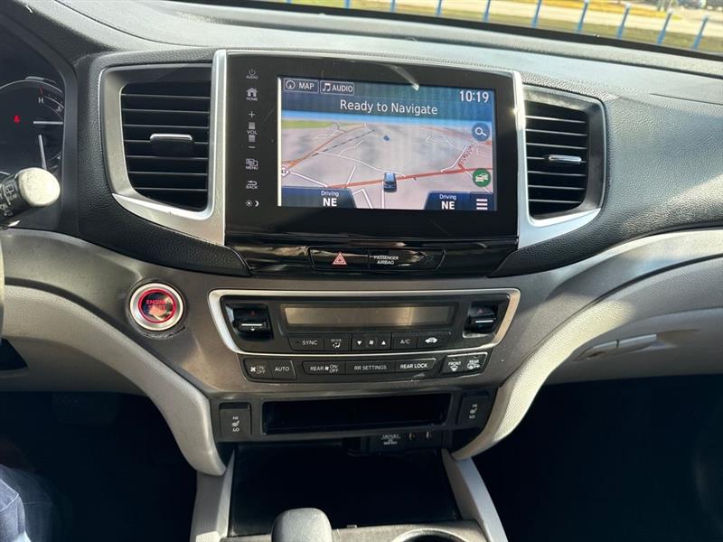 Honda Pilot EX-L w/Navigation AWD 2017 Honda Pilot EX-L w/Navigation AWD 2017